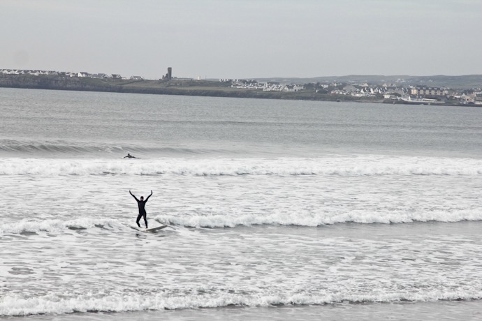Surfing in Lahinch, Ireland I @SatuVW I Destination Unknown Surfing in Lahinch, Ireland I @SatuVW I Destination Unknown