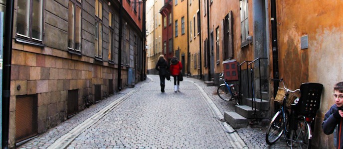 Stockholm's Old Town, Gamla Stan thumbnail I @SatuVW I Destination Unknown